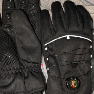 Black Men's Winter Gloves with Reflective Trim